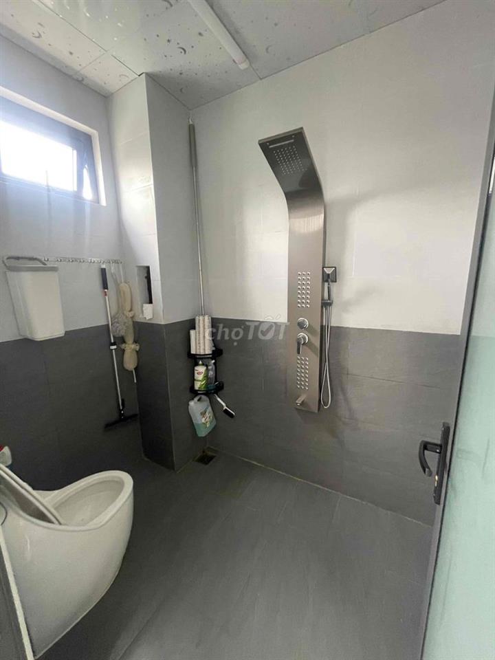 Bán nhà mê lửng hẻm cấp 1 Ywang cách chợ Eakao 200m