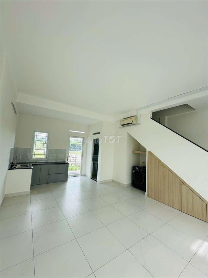 CHO THUÊ CĂN TRỆT LẦU SHOP HOUSE NAM LONG 2