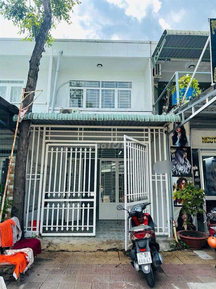 CHO THUÊ NHÀ 4 PN KDC 586 CÓ MÁY LẠNH