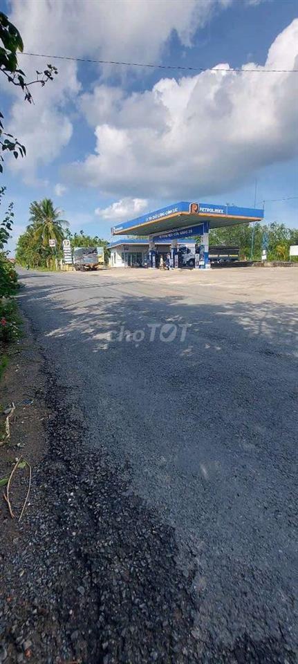 BÁN NỀN VĨNH LONG MẶT TIỀN 904