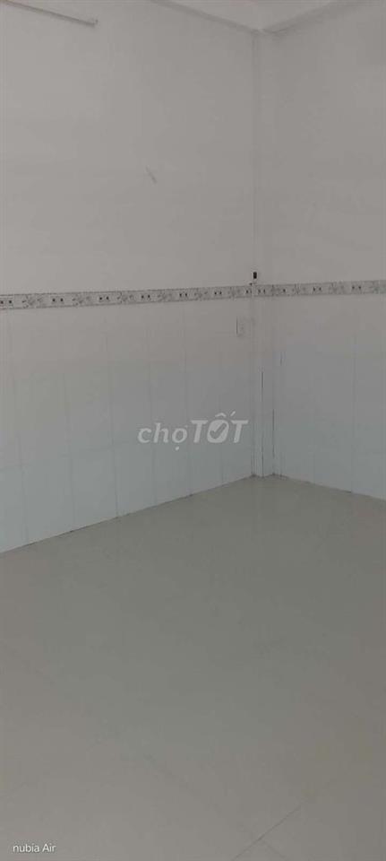 CHO THUÊ NHÀ NGUYÊN CĂN 586 ĐẸP CÓ MÁY LẠNH