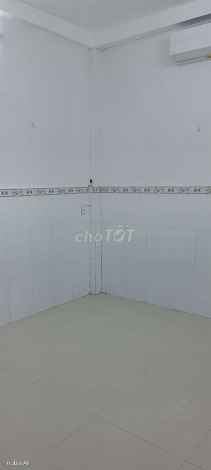 CHO THUÊ NHÀ NGUYÊN CĂN 586 ĐẸP CÓ MÁY LẠNH