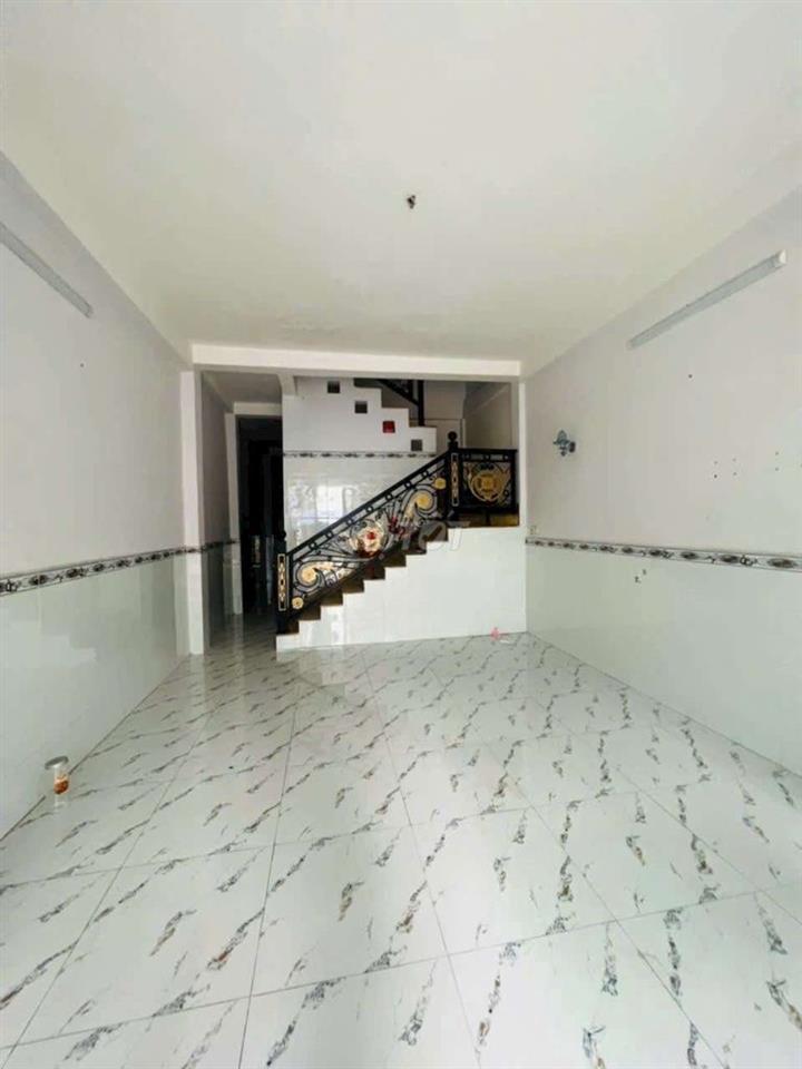 BÁN NHÀ ĐẸP HOÀN CÔNG 586