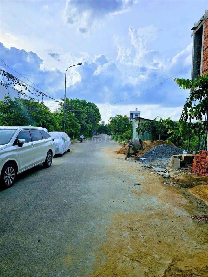 Nhà đẹp đang hoàn thiện
CG. Bán nhà trệt + 1 lầu đường B15 KDC Phú An