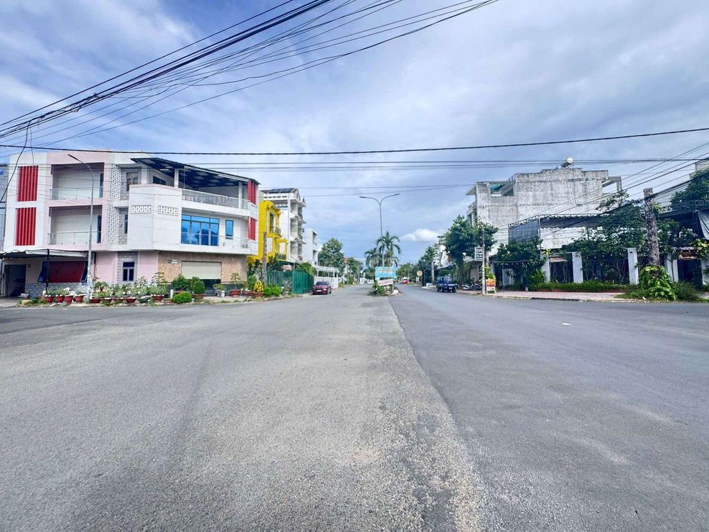 NỀN ( 5*20,5) MẶT TIỀN LỘ 30M - KHU DÂN CƯ NÔNG THỔ SẢN