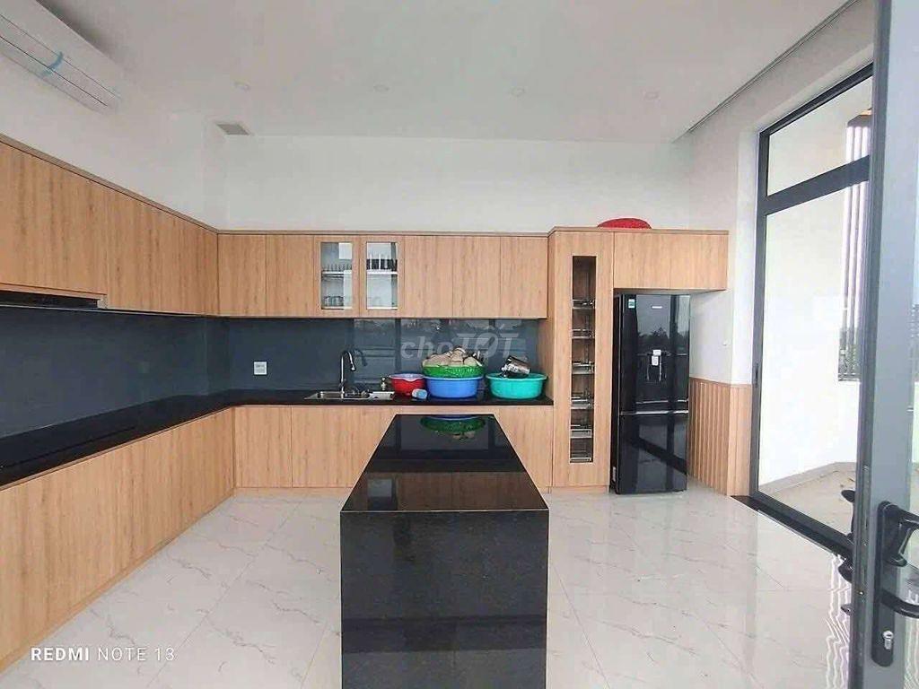 BÁN CĂN VILLA ĐỐI DIỆN NHÀ HÁT TÂY ĐÔ - P. AN BÌNH - TP. CẦN THƠ