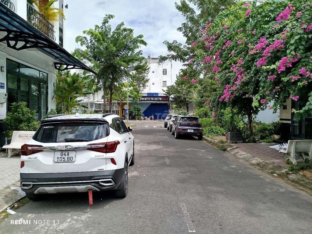 NỀN ĐƯỜNG SỐ 8 KHU DÂN CƯ VĂN HOÁ TÂY ĐÔ