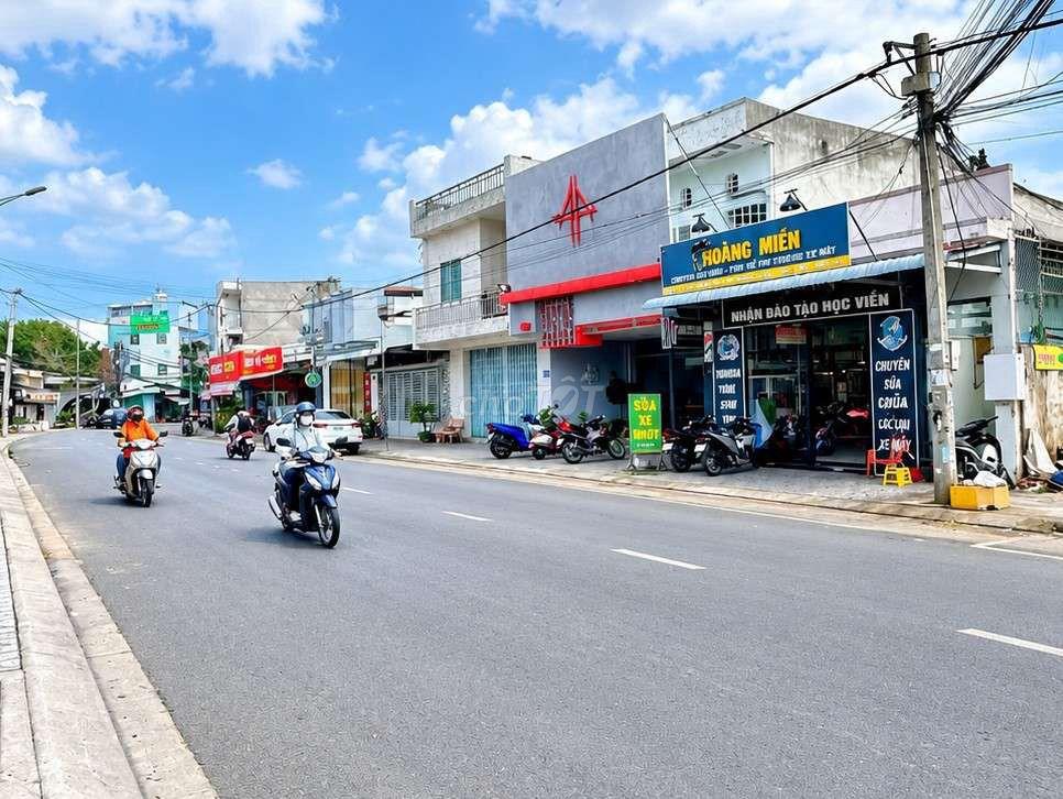 NHÀ ( 5*20,8) MẶT TIỀN ĐƯỜNG TRẦN NAM PHÚ