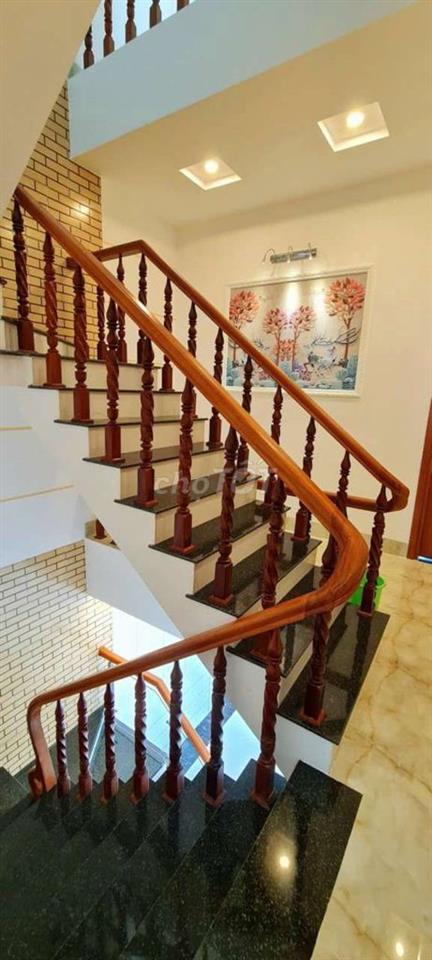 Em cần bán gấp nhà 