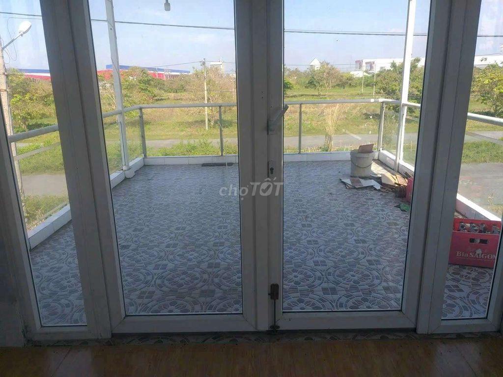 Em cần bán gấp căn nhà 1 chệch 1 lầu đs5 lộ 26m