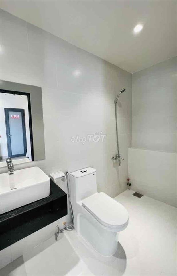 PHÒNG FULL NỘI THẤT CAO CẤP – BAN CÔNG RIÊNG – NGAY TRUNG TÂM