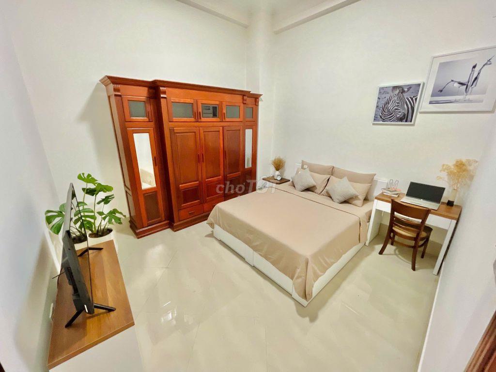 Cho thuê phòng căn hộ 1PN tầng trệt có sân sau.
