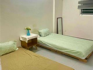 Minihouse full nội thất, đỗ ô tô, có máy nước nóng, free điện, dt 32m2