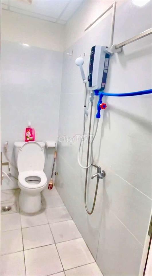 Minihouse full nội thất, đỗ ô tô, có máy nước nóng, free điện, dt 32m2