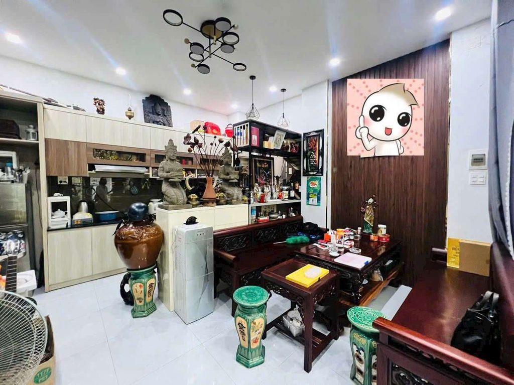 NHÀ 3 PHÒNG NGỦ - HẺM 172, TRẦN QUANG DIỆU