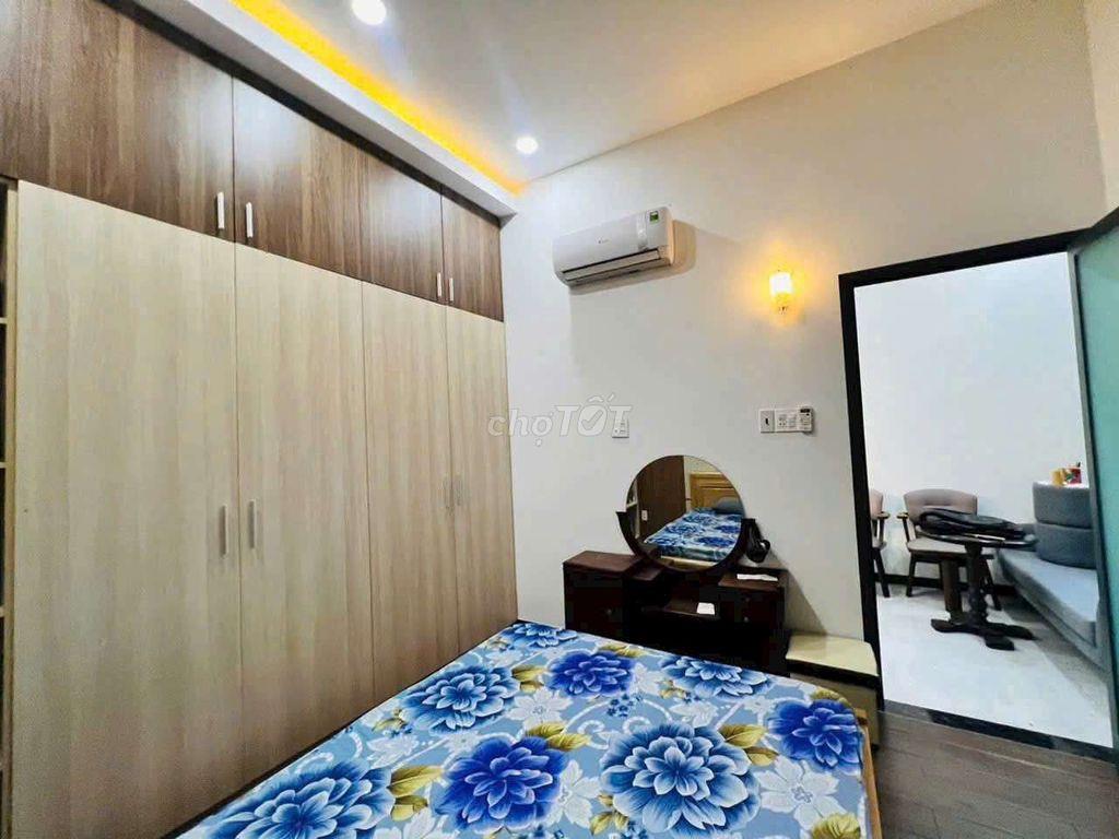 NHÀ 3 PHÒNG NGỦ - HẺM 172, TRẦN QUANG DIỆU