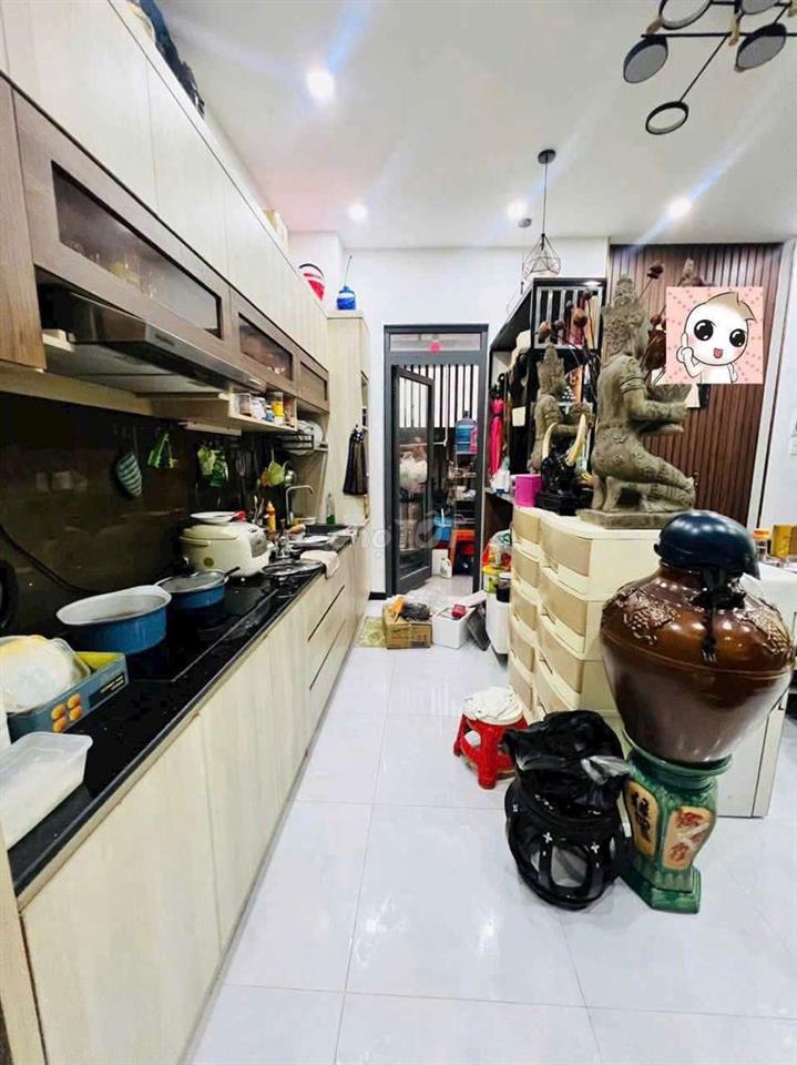 NHÀ 3 PHÒNG NGỦ - HẺM 172, TRẦN QUANG DIỆU