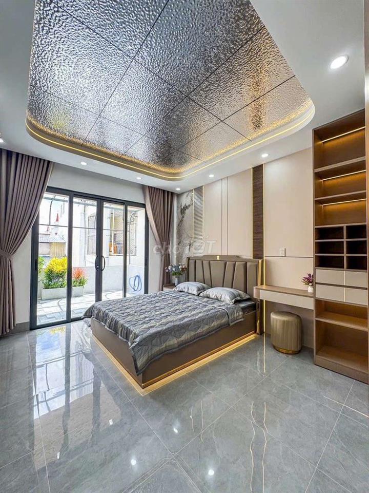 NHÀ 3 PHÒNG NGỦ - HẺM 52 HÙNG VƯƠNG