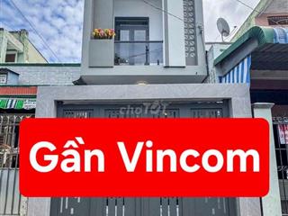 NHÀ 3 PHÒNG NGỦ - HẺM 52 HÙNG VƯƠNG