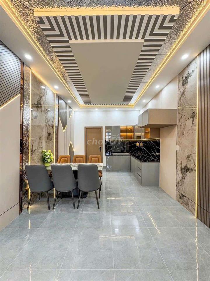 NHÀ ĐẸP NỞ HẬU - HẺM 52 HÙNG VƯƠNG