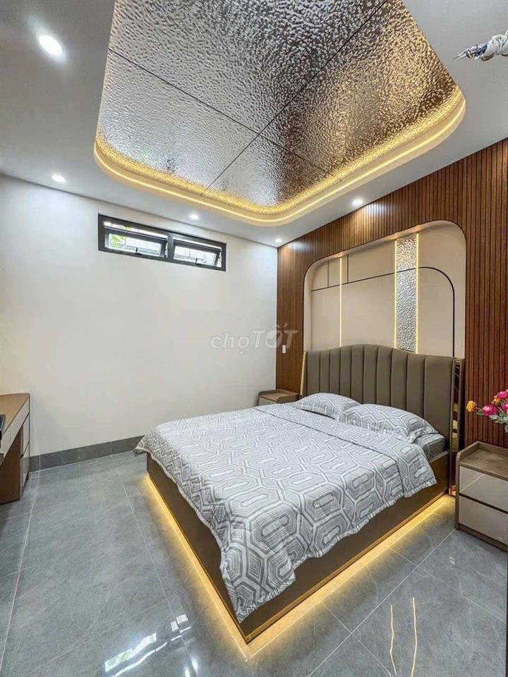 NHÀ ĐẸP NỞ HẬU - HẺM 52 HÙNG VƯƠNG