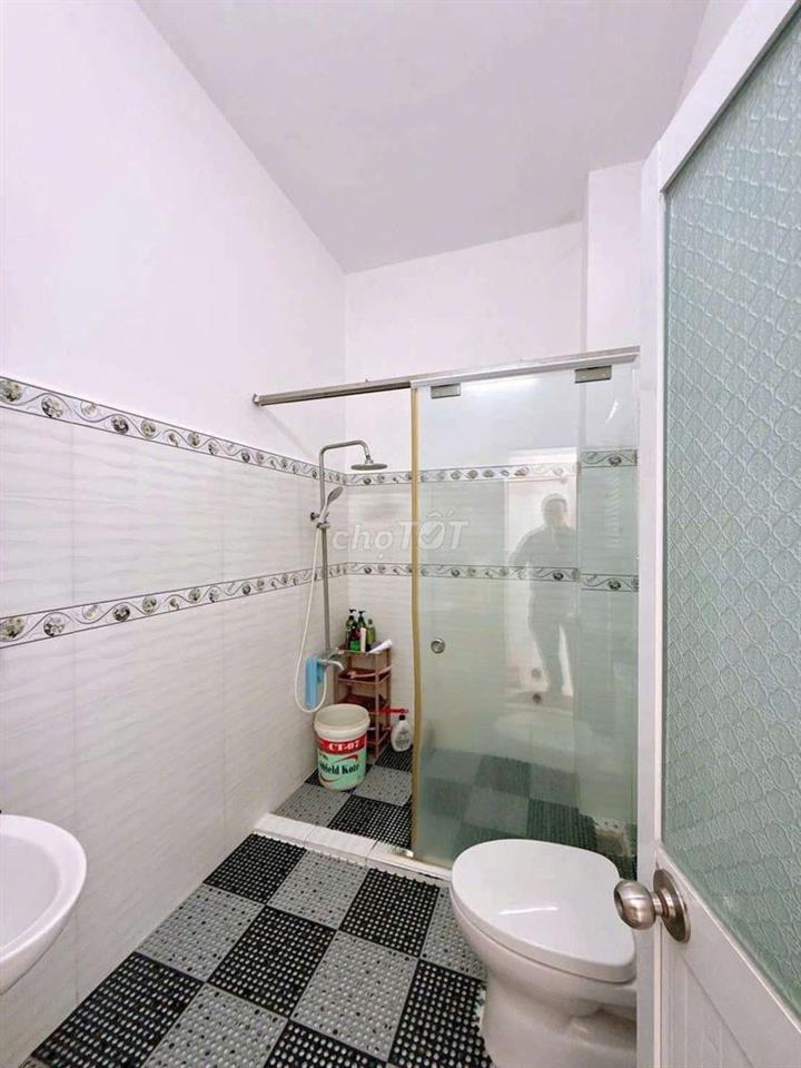 NHÀ TRỆT LẦU - HẺM 6M NGUYỄN VĂN CỪ