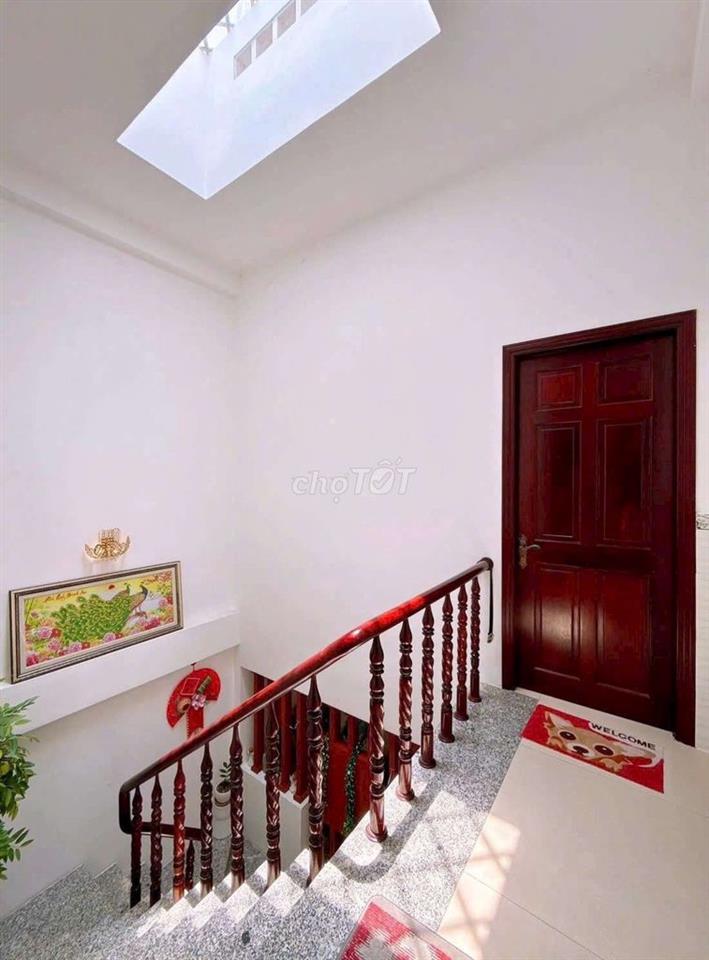 NHÀ TRỆT LẦU - HẺM 6M NGUYỄN VĂN CỪ