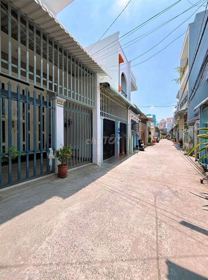 NHÀ TRỆT LẦU - HẺM 6M NGUYỄN VĂN CỪ