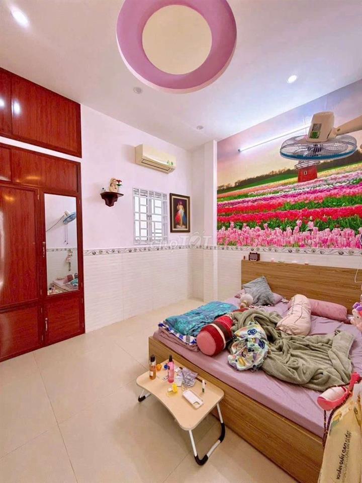 NHÀ TRỆT LẦU - HẺM 6M NGUYỄN VĂN CỪ