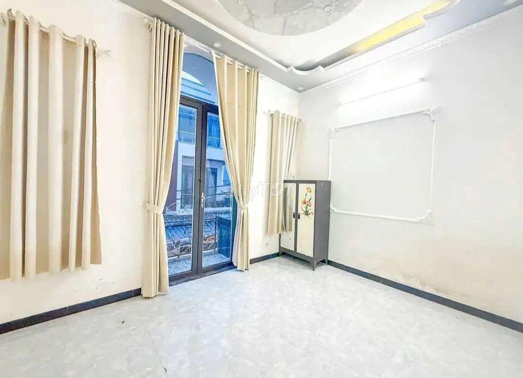 NHÀ RỘNG RÃI - HẺM 5M, HOÀNG QUỐC VIỆT