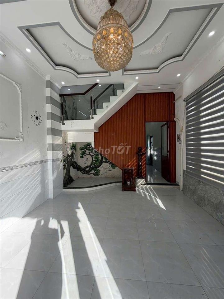 NHÀ RỘNG RÃI - HẺM 5M, HOÀNG QUỐC VIỆT