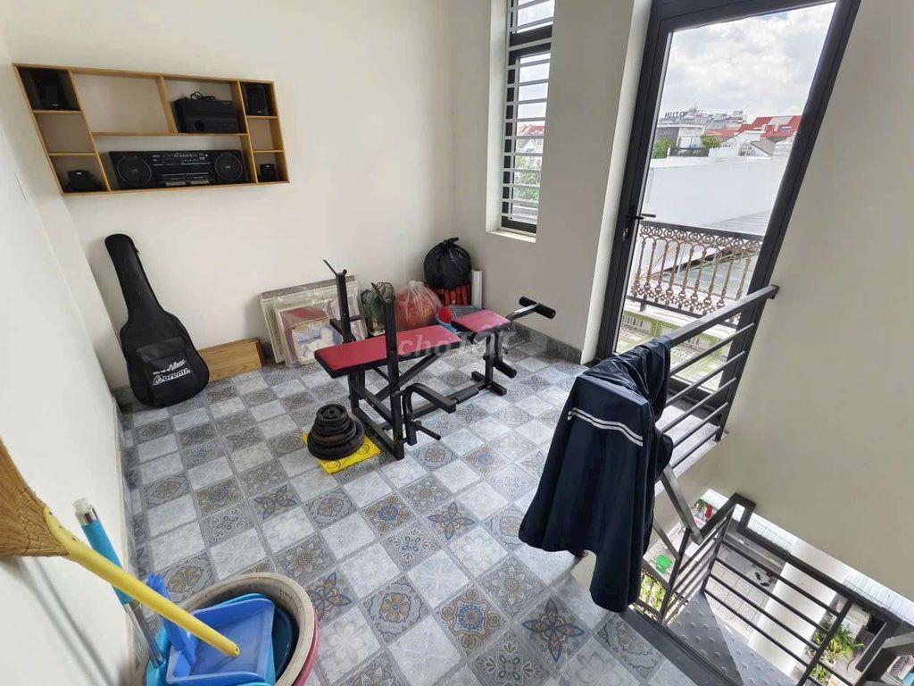 NHÀ 2 LẦU GIÁ TỐT - KDC HƯNG PHÚ 1