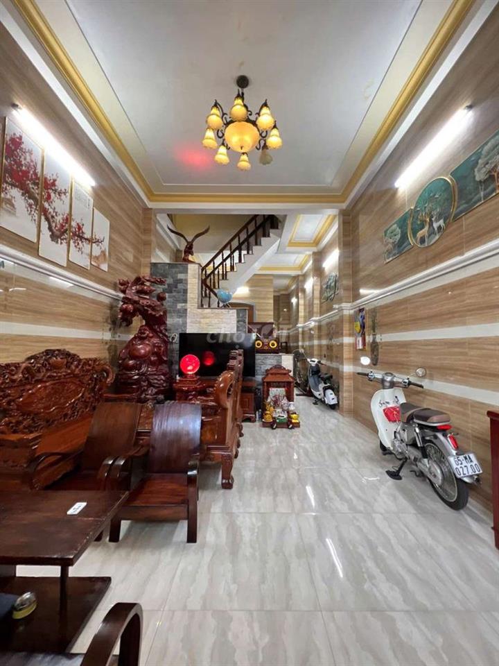 NHÀ 2 LẦU GIÁ CỰC TỐT - KDC BÌNH NHỰT