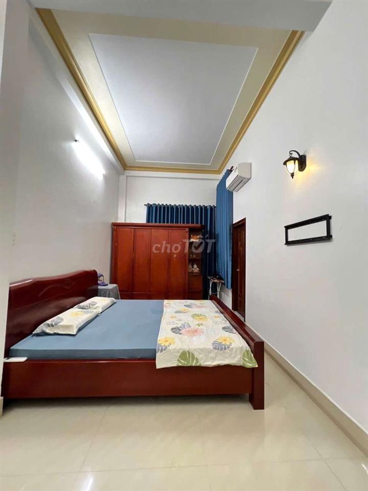 NHÀ 2 LẦU GIÁ CỰC TỐT - KDC BÌNH NHỰT