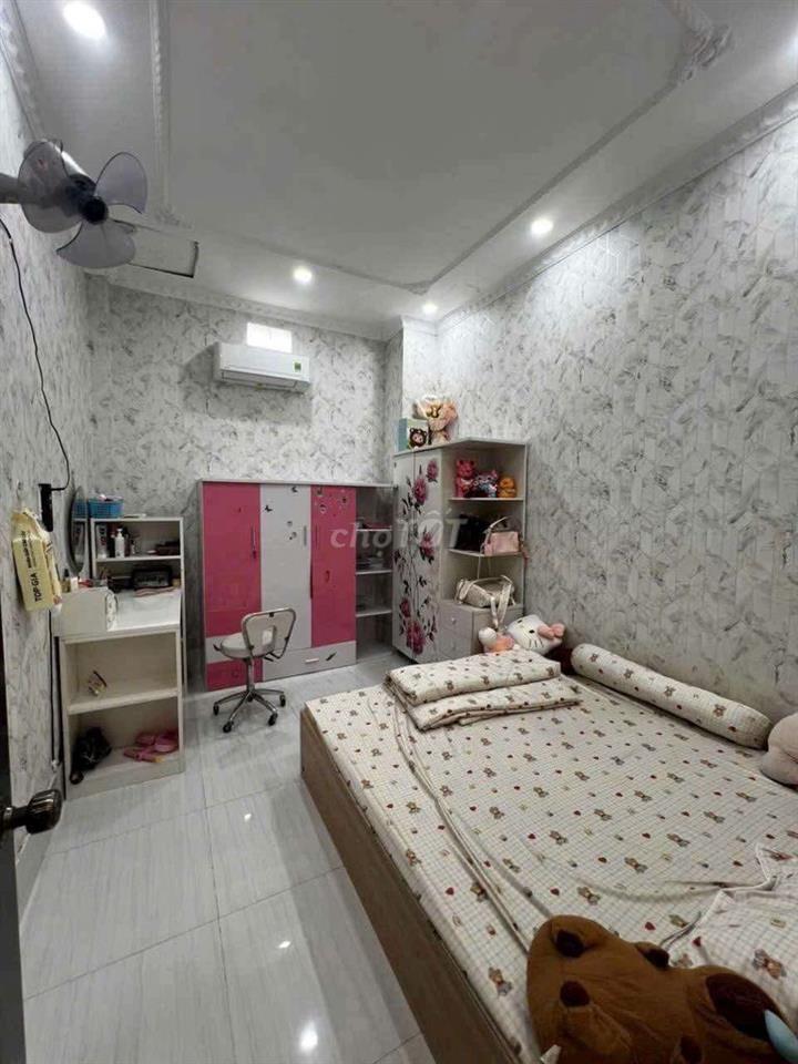 NHÀ RỘNG RÃI - LIÊN TỔ 1-2 NGUYỄN VĂN CỪ