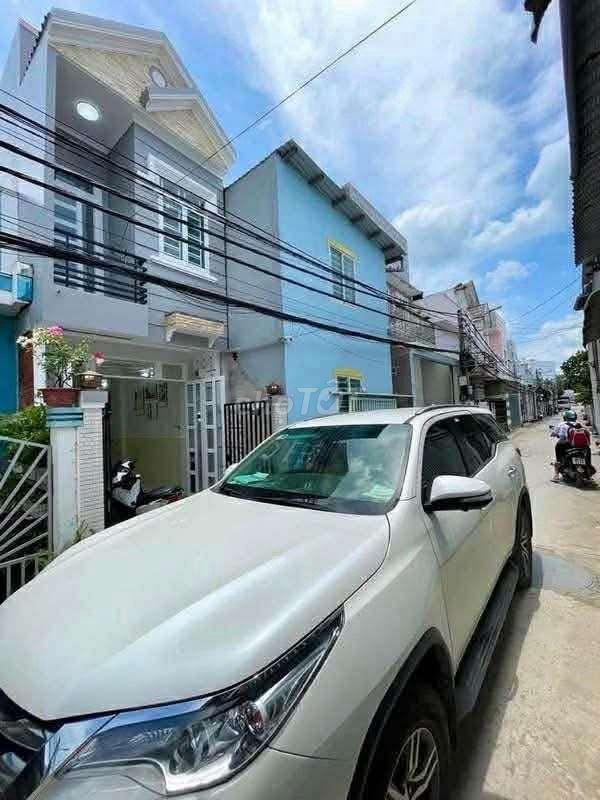 NHÀ RỘNG RÃI - LIÊN TỔ 1-2 NGUYỄN VĂN CỪ