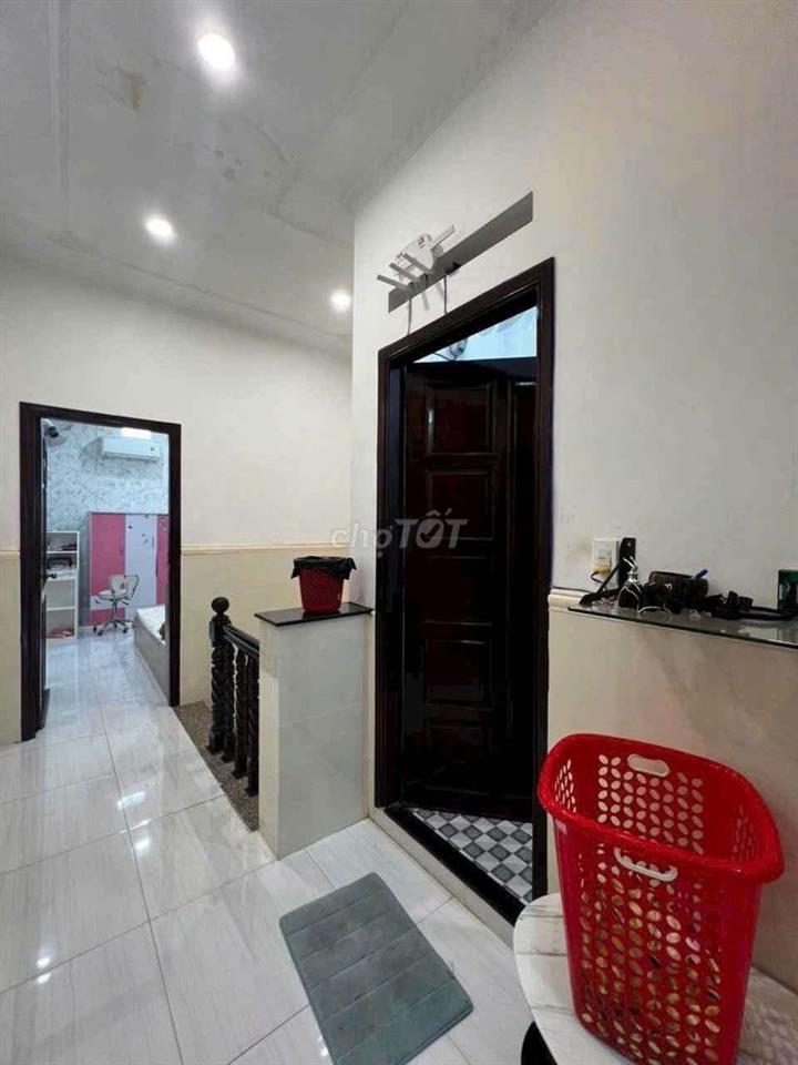 NHÀ RỘNG RÃI - LIÊN TỔ 1-2 NGUYỄN VĂN CỪ