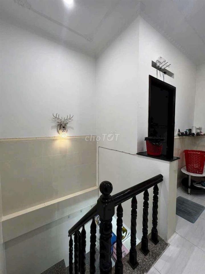 NHÀ RỘNG RÃI - LIÊN TỔ 1-2 NGUYỄN VĂN CỪ