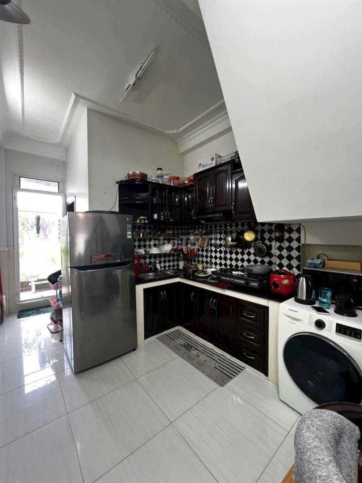 NHÀ RỘNG RÃI - LIÊN TỔ 1-2 NGUYỄN VĂN CỪ