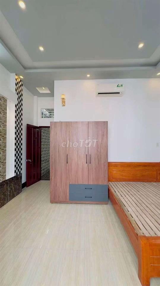 NHÀ RỘNG RÃI - HẺM 234 HOÀNG QUỐC VIỆT