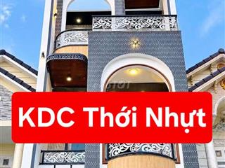 NHÀ 2 LẦU NỘI THẤT CAO CẤP - GẦN ĐH Y DƯỢC