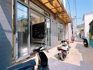 nhà bán hem nhanh 311 nguyen van cừ