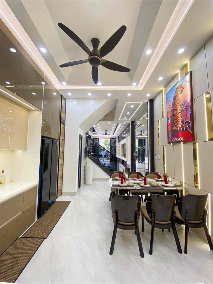 bán nhà đuong so 9 khu đại hoc y duoc