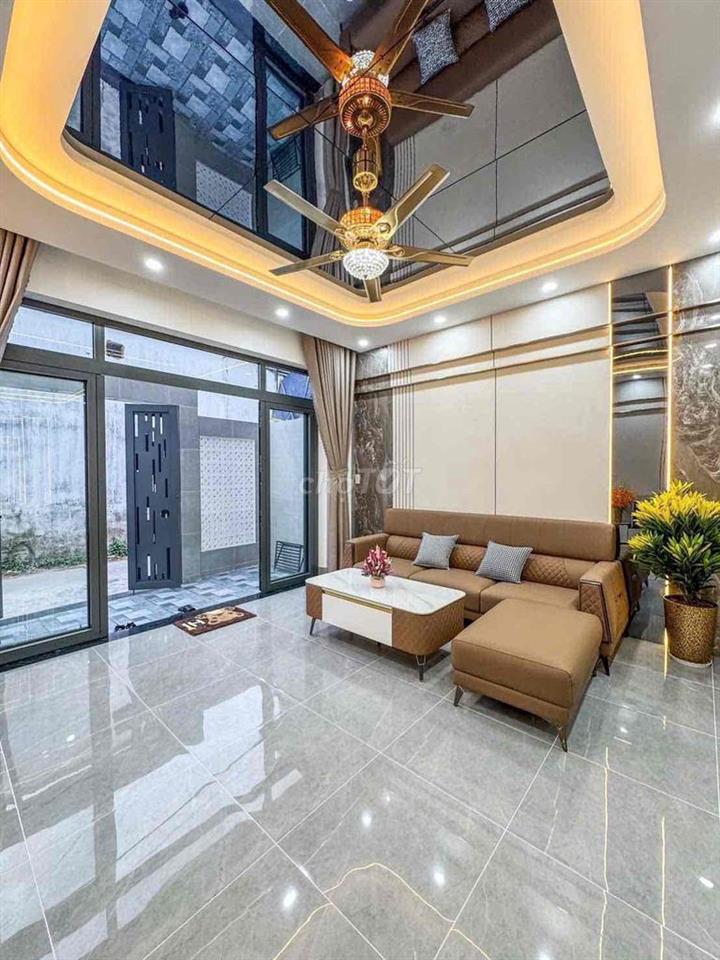 nhà bán tret lầu hem 368 tran nam phú