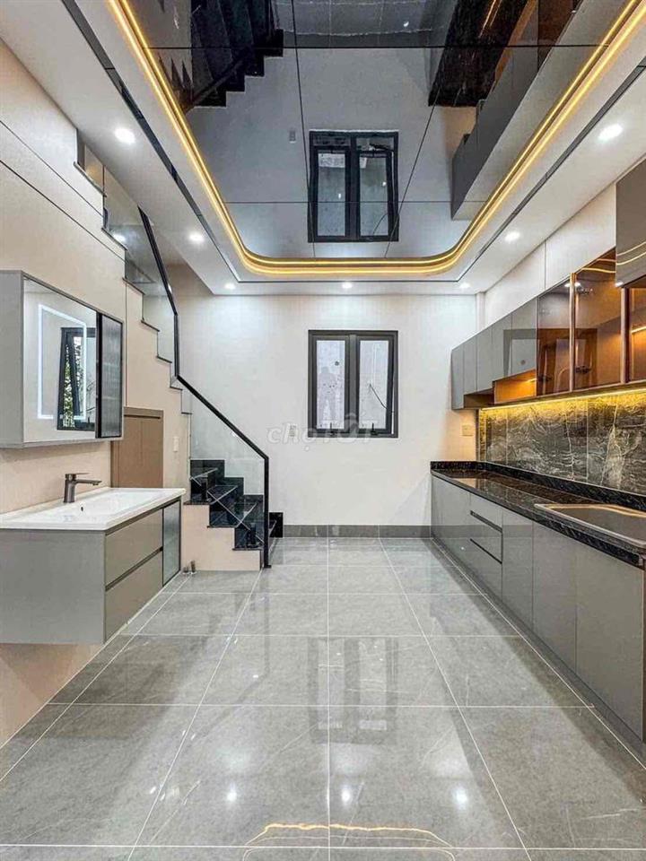 nhà bán tret lầu hem 368 tran nam phú