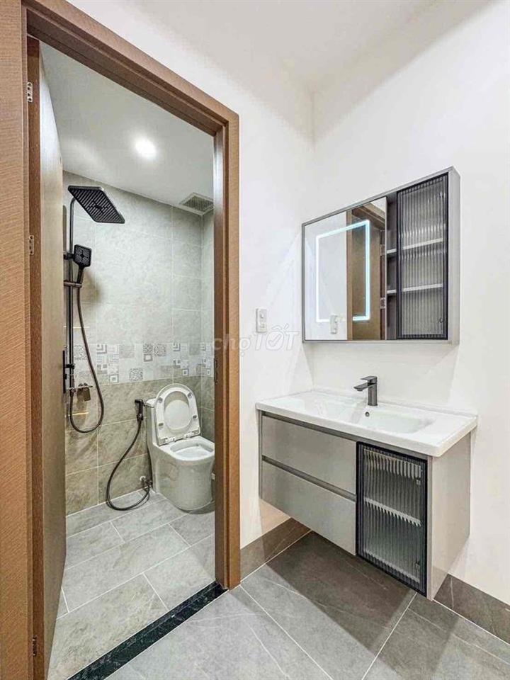 nhà bán tret lầu hem 368 tran nam phú
