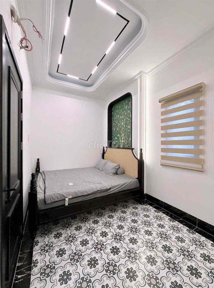 nhà bán hẽm 12/20 nguyen văn cừ