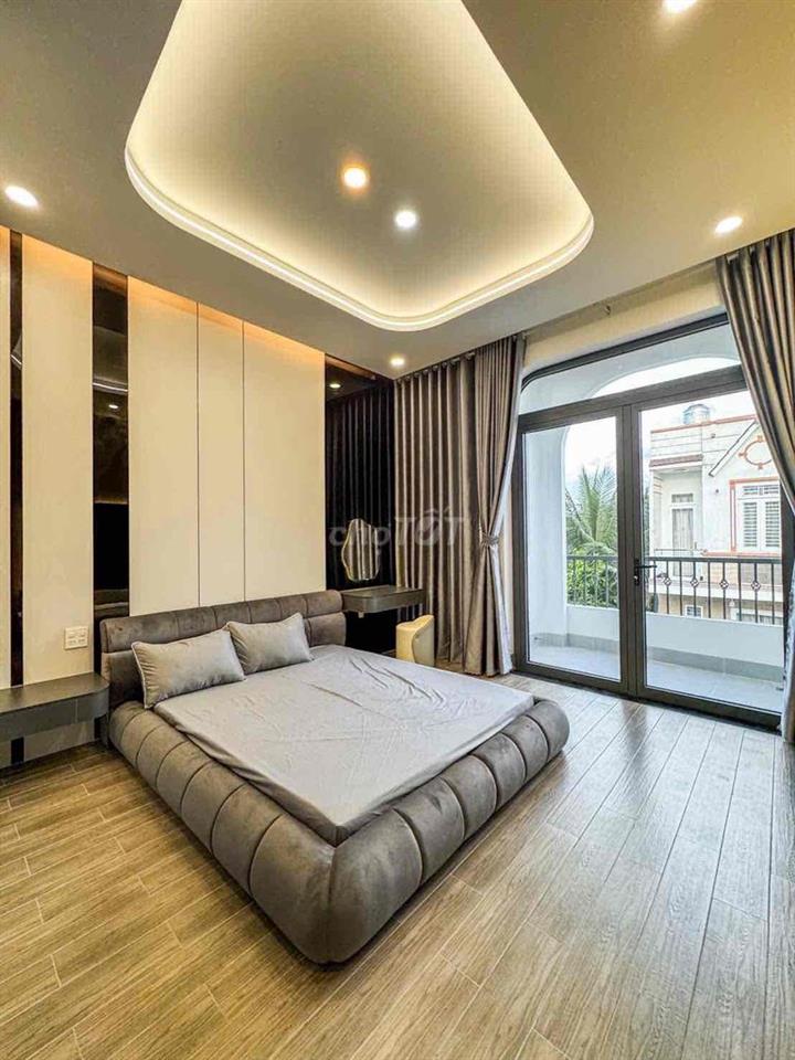 bán nha gần truong hoc fpt nam cần thơ