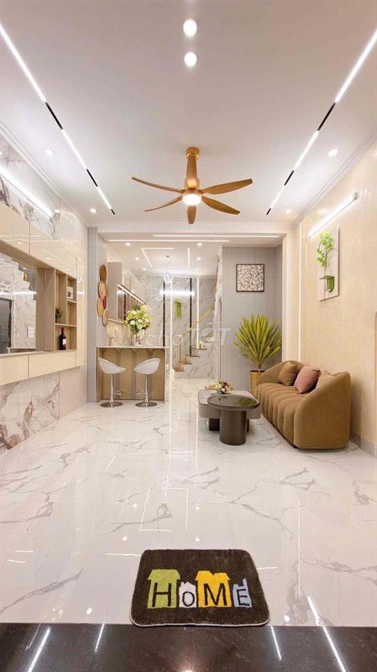 bán nha hem 9 pham ngoc hưng