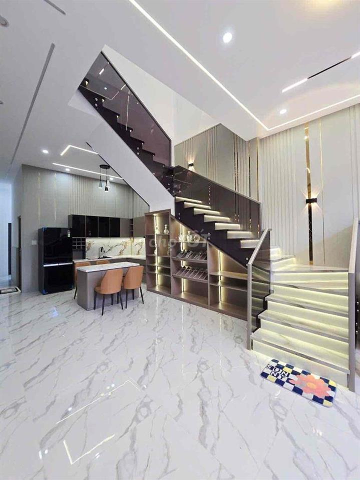 BÁN NHÀ LUXURY - KHU VĂN HOÁ TÂY ĐÔ